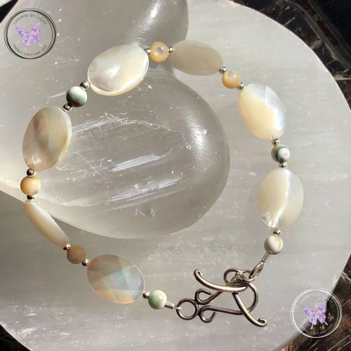 Mother Of Pearl Faceted Oval Bracelet With Silver Toggle Clasp